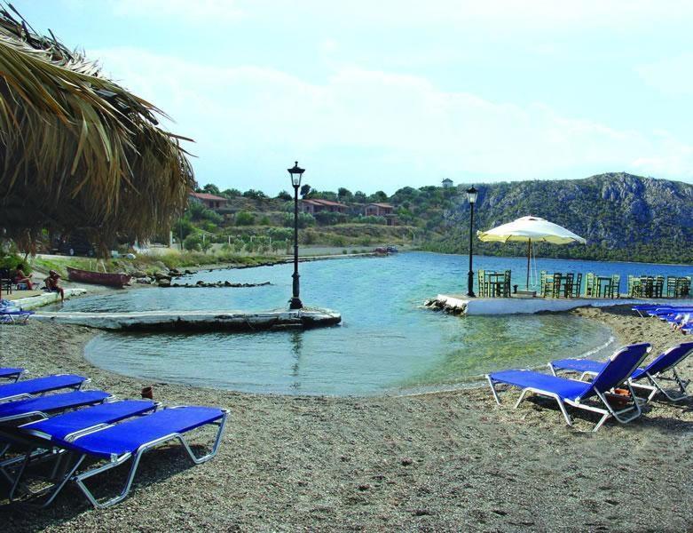 Hotel Mantas Bay Loutráki Exterior foto