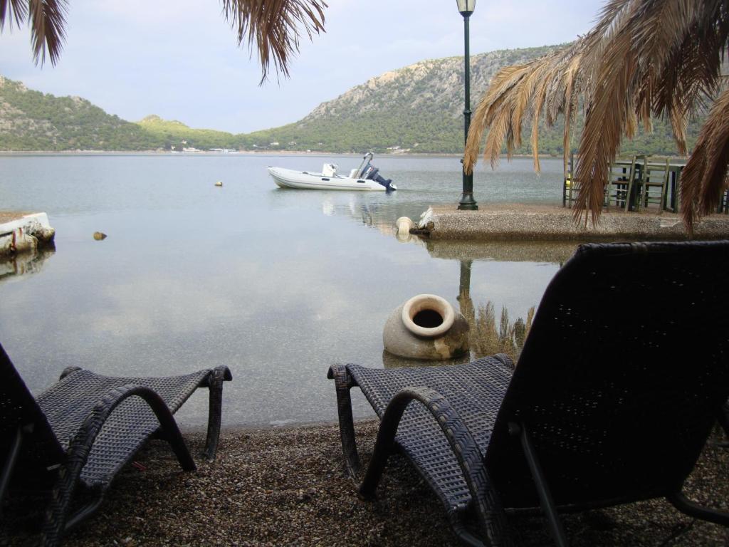 Hotel Mantas Bay Loutráki Exterior foto
